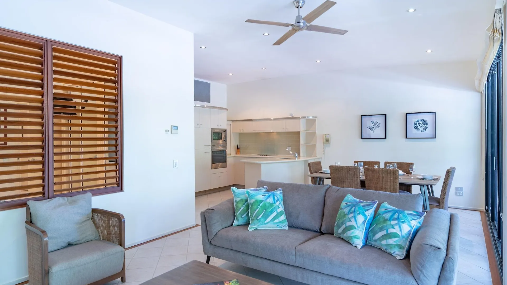 Saltwater Luxury Apartments Port Douglas Aparthotel