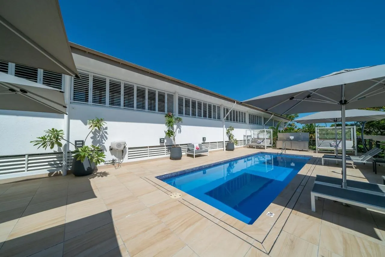 Saltwater Luxury Apartments Port Douglas 5*,