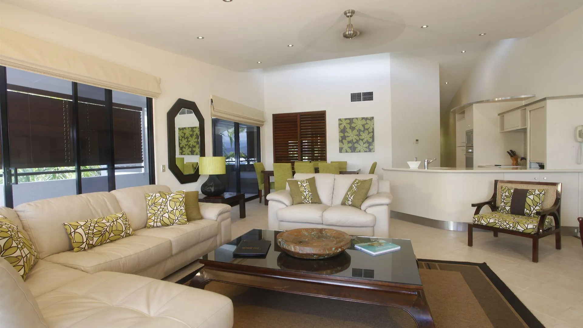 Saltwater Luxury Apartments Port Douglas 5*,  Australia
