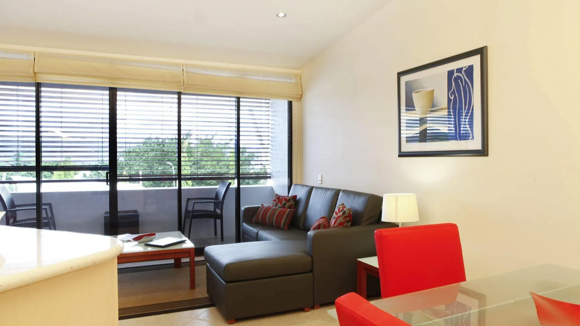 Saltwater Luxury Apartments Port Douglas Aparthotel